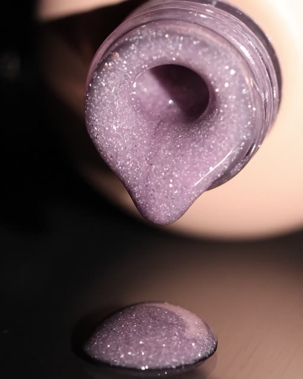 Load video: Reflective Gel Polish - Violet Fizz