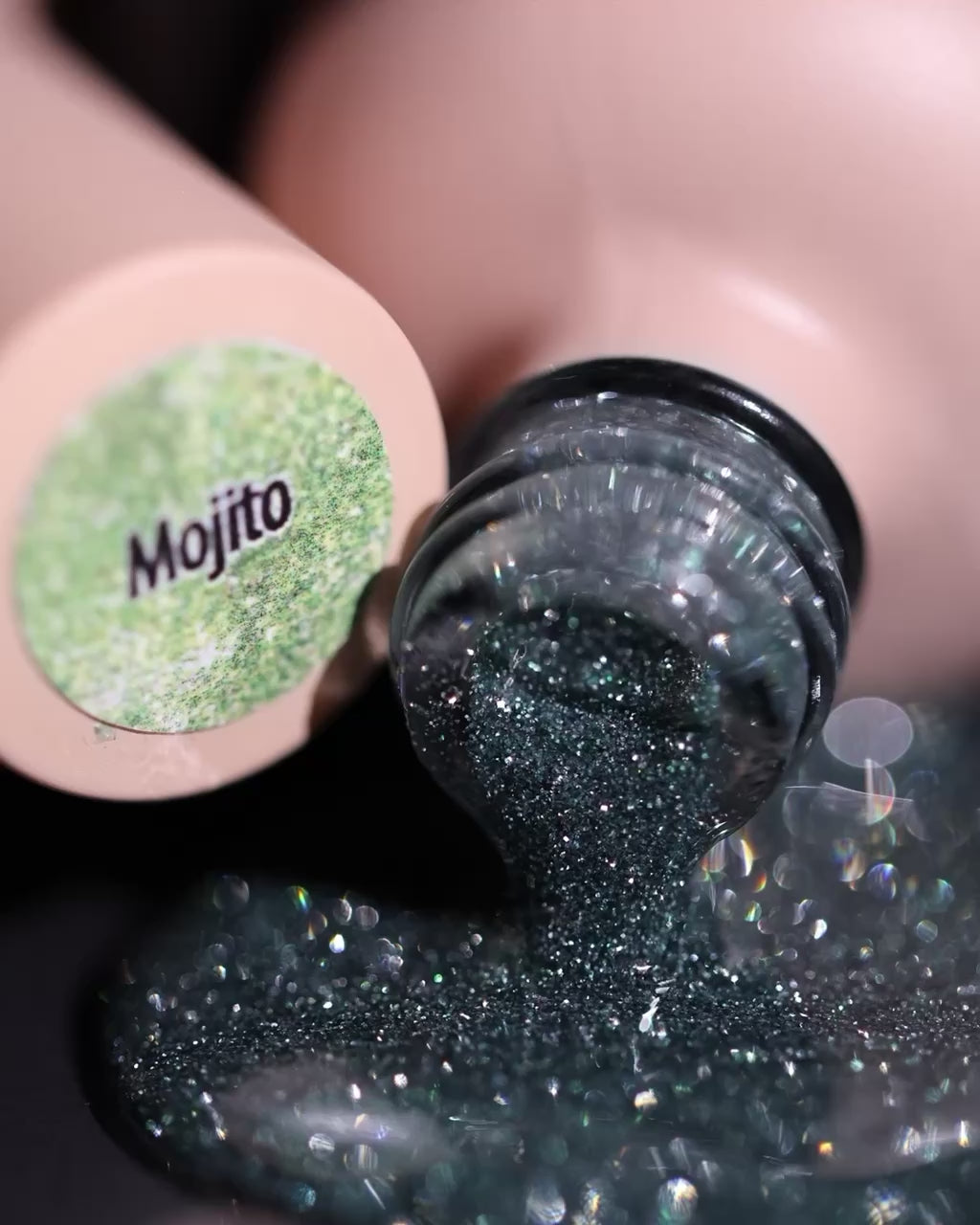 Load video: Reflective Gel Polish - Mojito